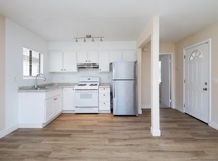 2297 Via Esmarca APT C, Oceanside, CA 92054