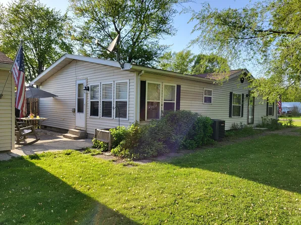 13 W Taylor St, Ashley, OH 43003