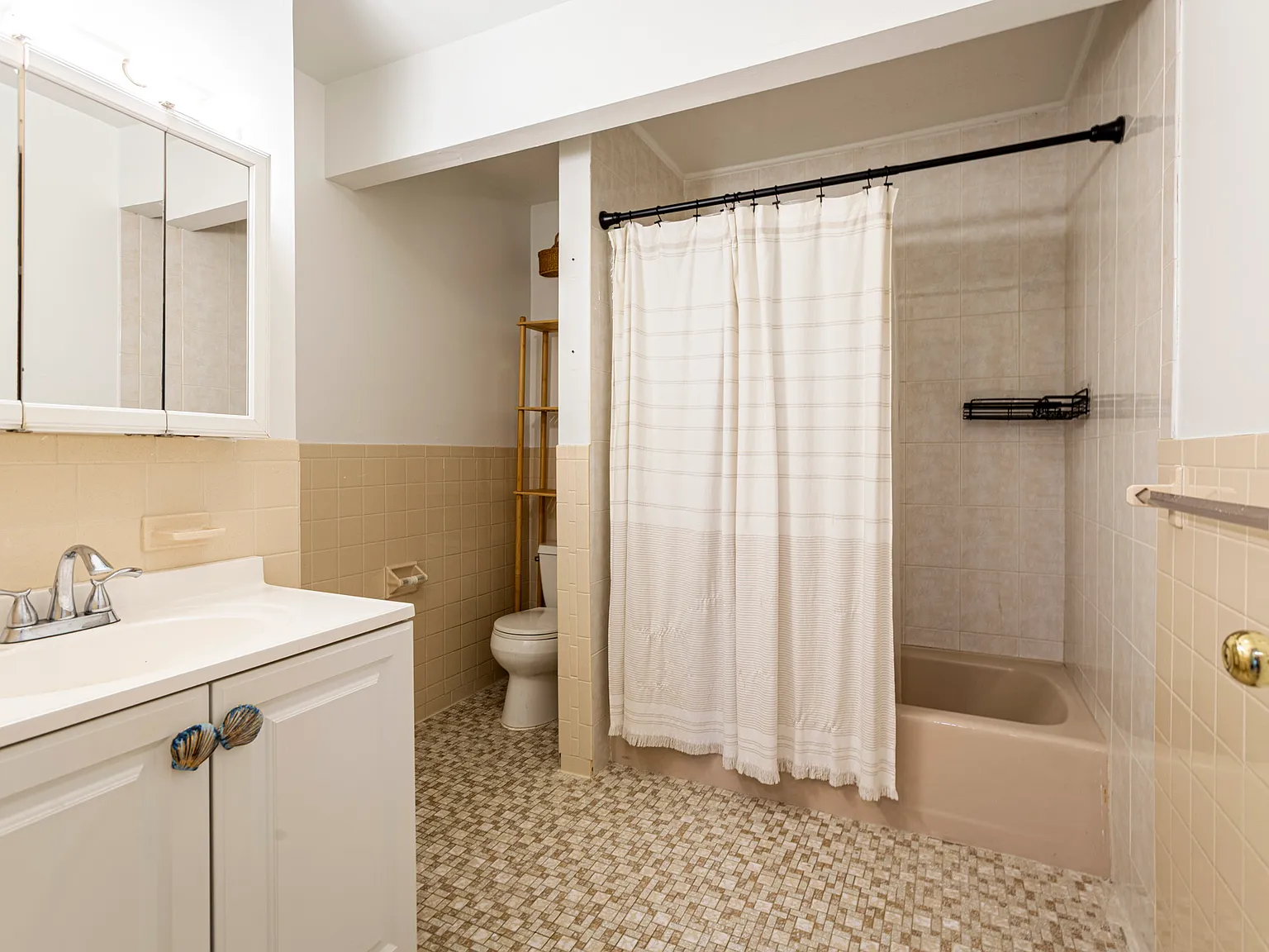 2 bed, 1008 sqft, $2,800 — Photo 4
