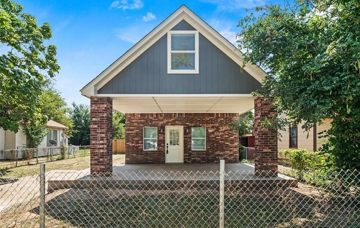 2136 Sw 23rd St Okc, Ok 73108 — Photo 1
