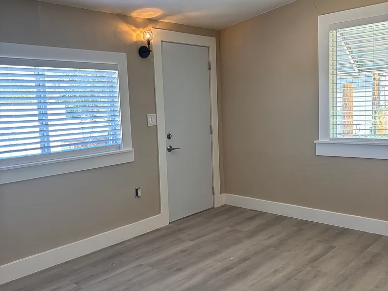 6627 S 22nd Pl #1 — Photo 7