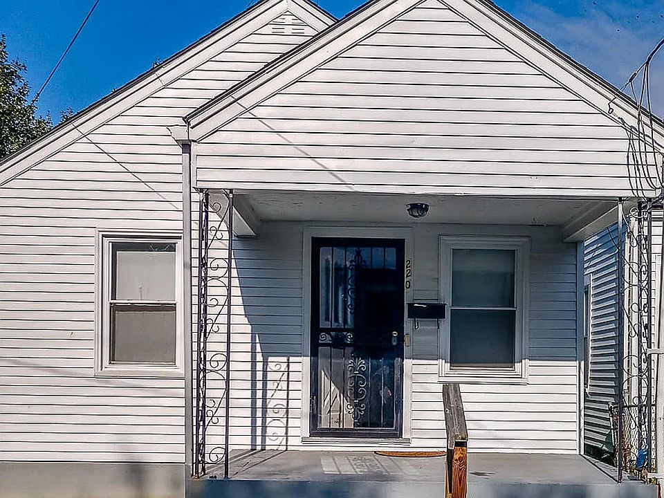 1st image of 220 N 38th St