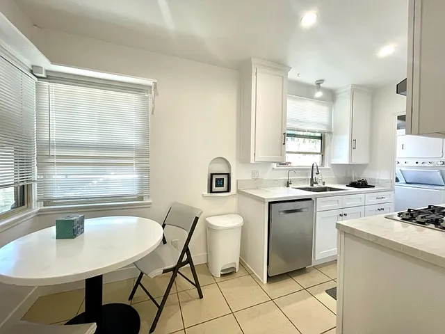 2026 Meridian Ave — Photo 8