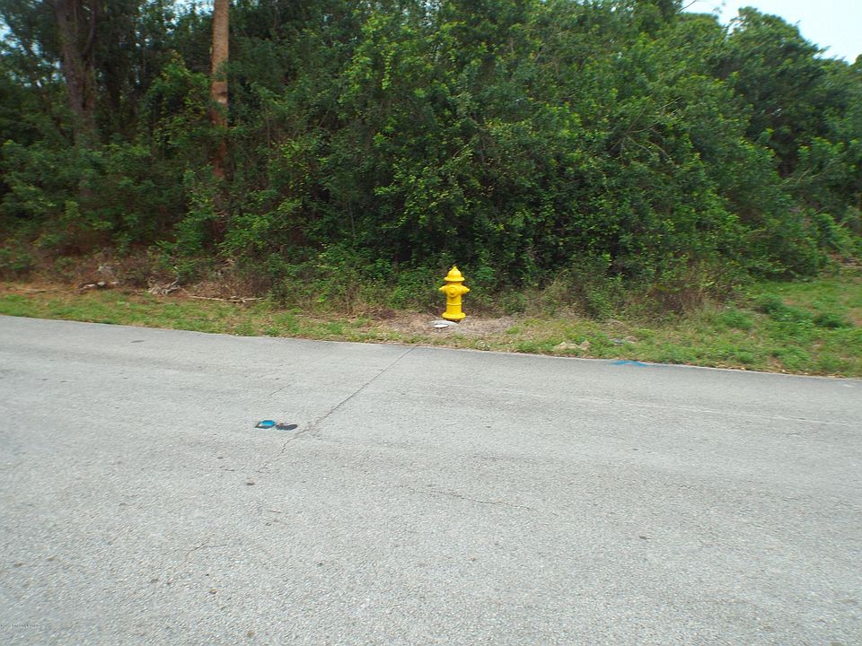 1st image of 999 & 1001 SE Salina St