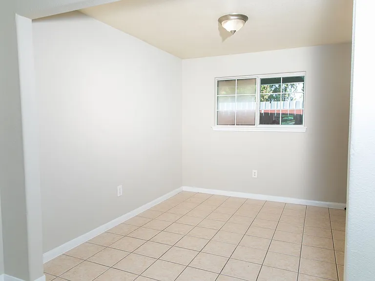 2530 Aldon St — Photo 19