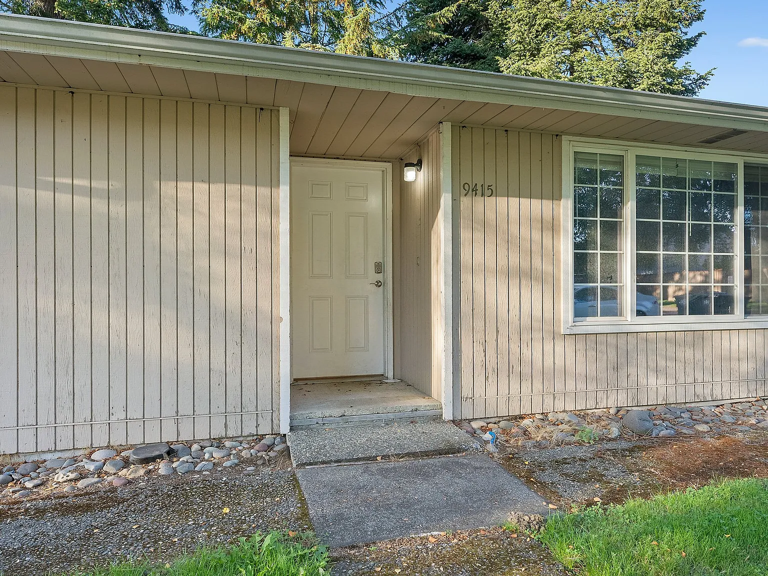 2 bed, 725 sqft, $1,700 — Photo 2