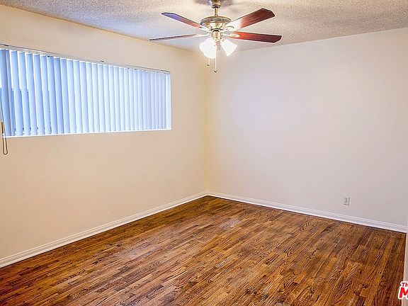 3rd image of 8556 Cashio St APT 4