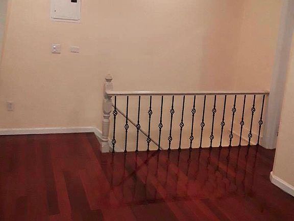 4th image of 23-33 37th St #2B