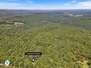 Madison St #5555, Huntsville, AR 72740