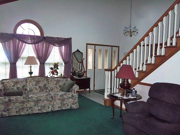 3rd image of 224 Highland Hills Dr