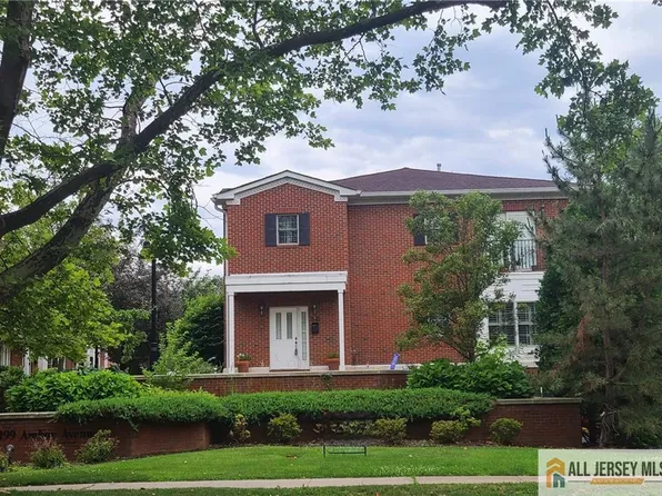 199 Amboy Ave APT D, Metuchen, NJ 08840