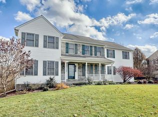 9 Longenecker Rd, Lititz, PA 17543
