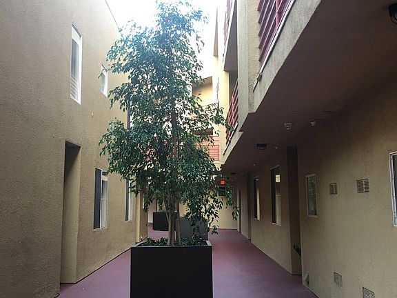 3rd image of 5907 Monterey Rd #306-L