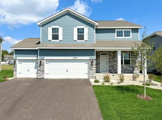 3168 Sunshine Curv NW, Prior Lake, MN 55372