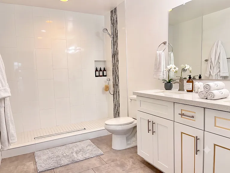 3000 N 37th St #2 — Photo 11