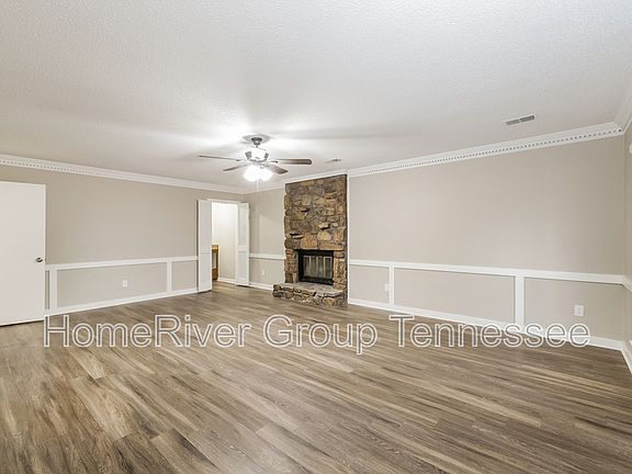 2nd image of 3388 Greenridge Cv