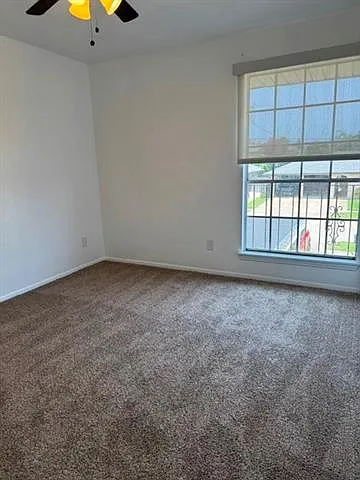 3710 Saratoga Dr — Photo 9
