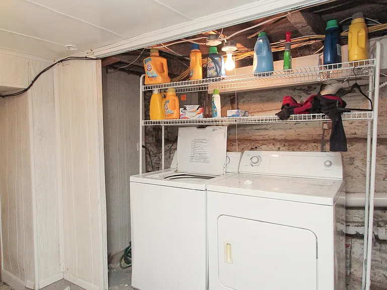 Basement (laundry)