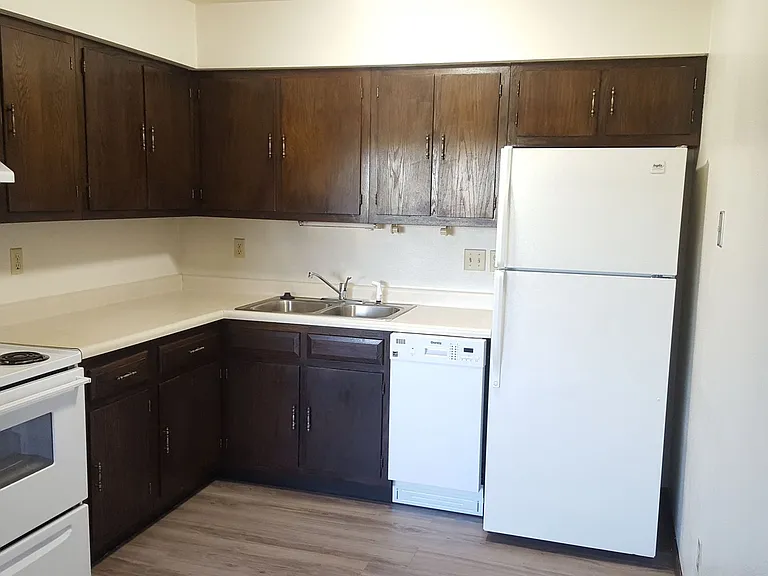 St. Francis Drive Apartments — Photo 7
