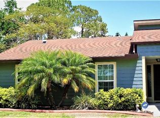 911 Plum Tree Ln, Sarasota, FL 34243