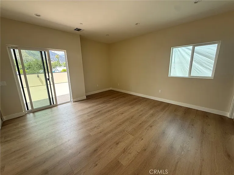 7826 Kyle St — Photo 14