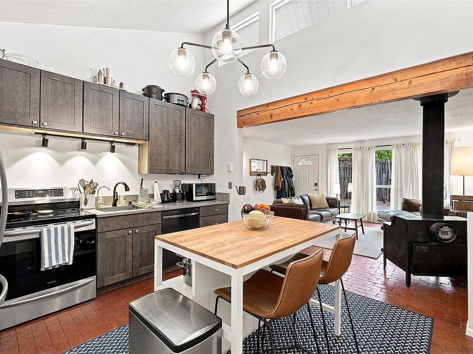 1st image of 232 Irvine St APT 2