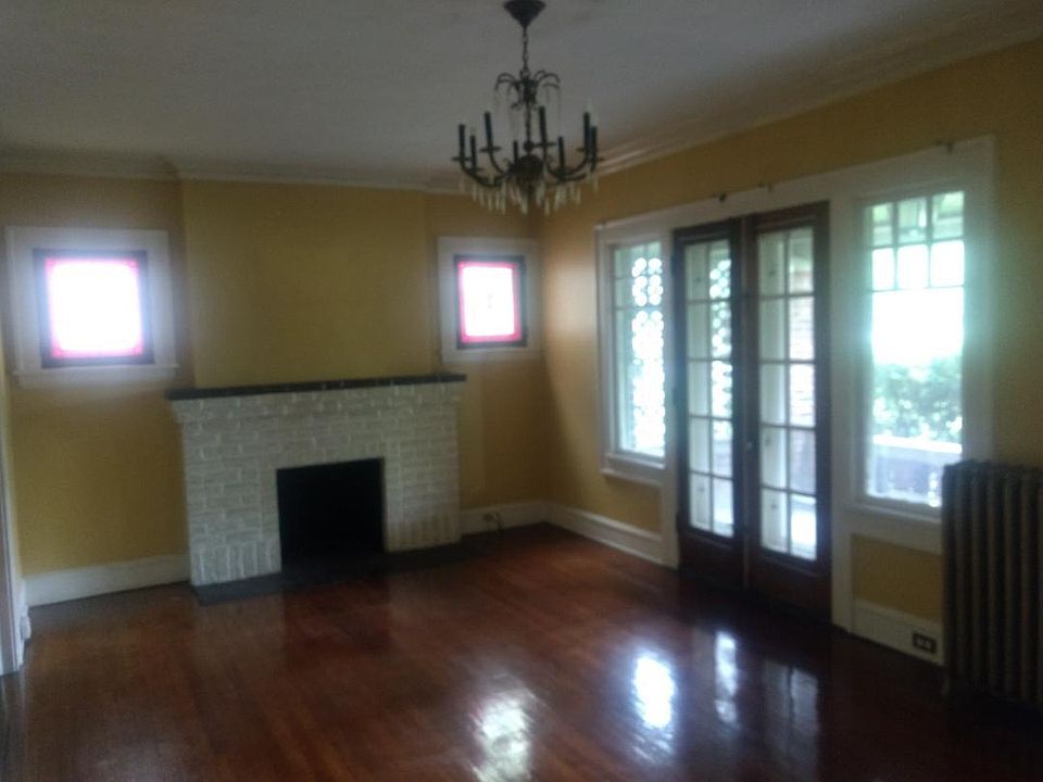 1st image of 1271 West Blvd Floor 1