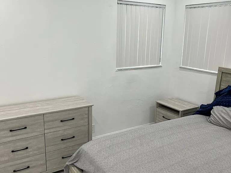 5090 SW 9th Ct — Photo 12