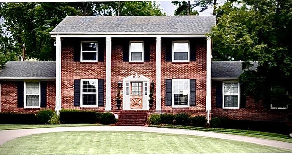 2nd image of 205 Milbrook Ct