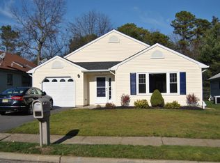 14 Deer Run Ln, Brick, NJ 08724