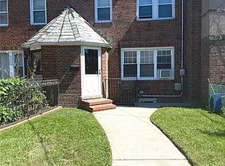 114-29 200th St, Saint Albans, NY 11412