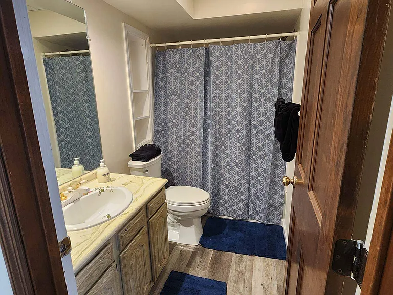 525 E Pine St #5 — Photo 9