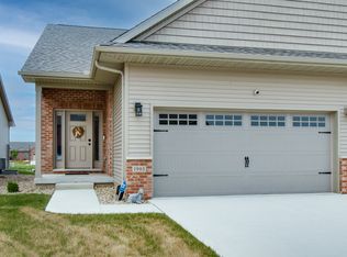 1903 Glenbridge Rd, Bloomington, IL 61704