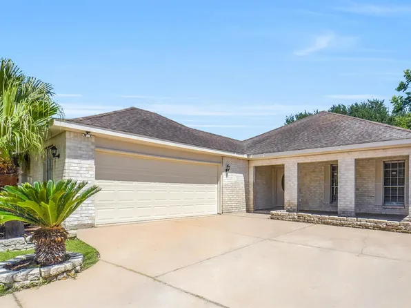 7834 Vickijohn Dr, Houston, TX 77071