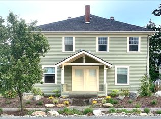 1705 12th St, Anacortes, WA 98221