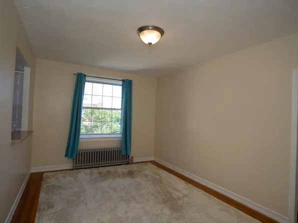 56-05 31st Avenue image 2 of 17