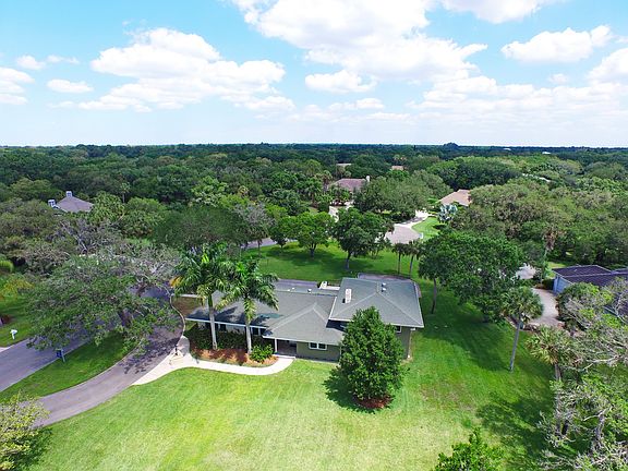 3rd image of 1073 Bahia Vista Ct