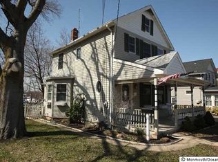 54 Washington St, Keyport, NJ 07735
