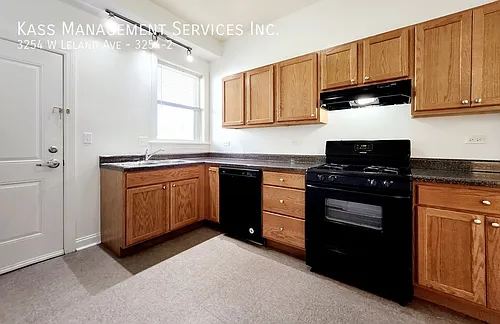 3254 W Leland Ave #2 Photo 1