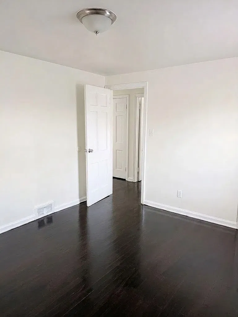 3 bed, 1361 sqft, $1,650 — Photo 1