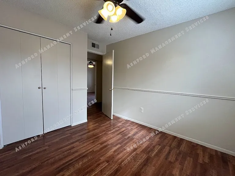 12229 N 48th Ave — Photo 18