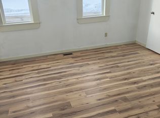 127 10th St, Wellsburg, WV 26070