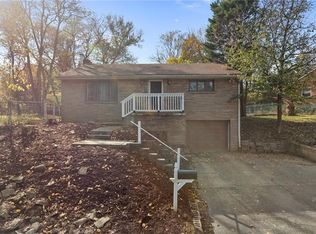 427 Ridgemont Dr, Pittsburgh, PA 15220