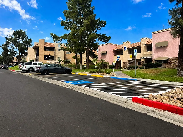 Desert Bay Apartments — Photo 21