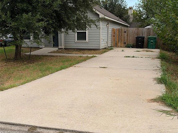 3rd image of 8031 Canyon St