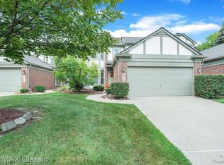 1914 Hawks Nest Ct, Canton, MI 48188