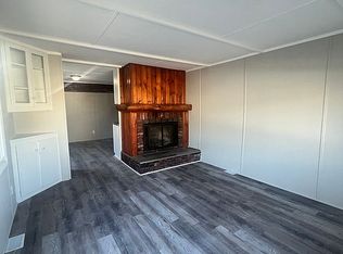 1327 W Branch Rd #1327, Winnetka, IL 60093