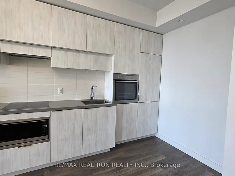 8 Eglinton Ave E #2605 — Photo 15
