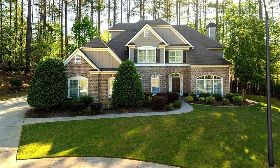 1st image of 850 Highcrest Dr