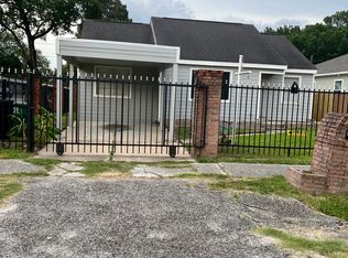 1003 Hahlo St, Houston, TX 77020